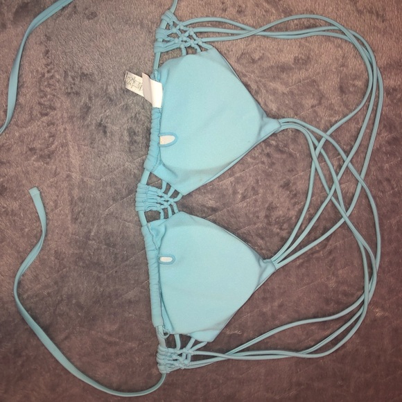 Top - Picture 2 of 2